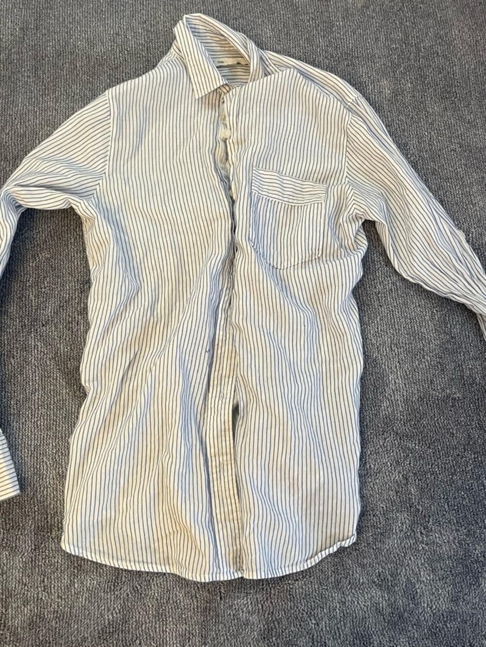 GAP White and Blue Striped Button-Down Shirt